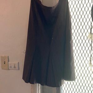 Brown pin stripe pleaded skirt